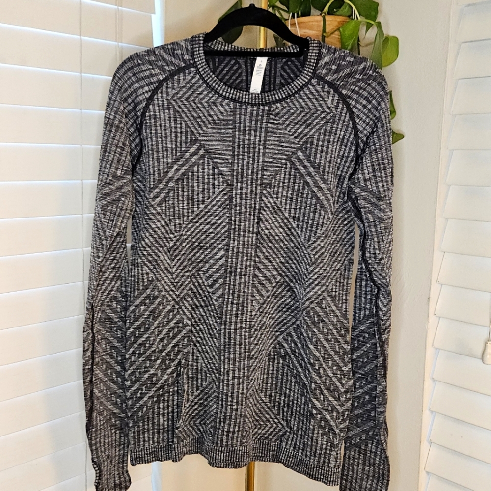 Lululemon Athletica Restless Pullover